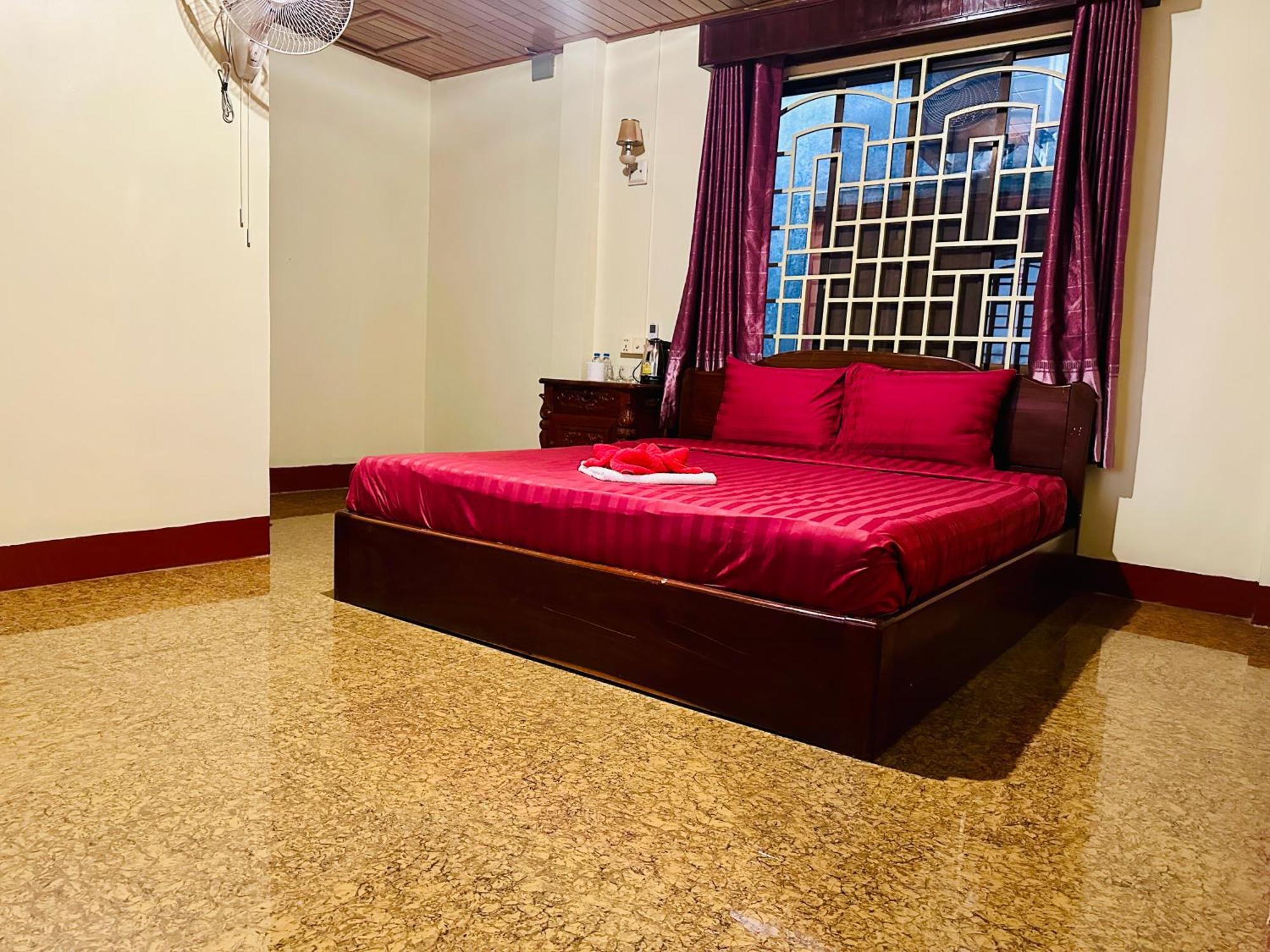 Savet Hostel Stoeng Treng Ngoại thất bức ảnh