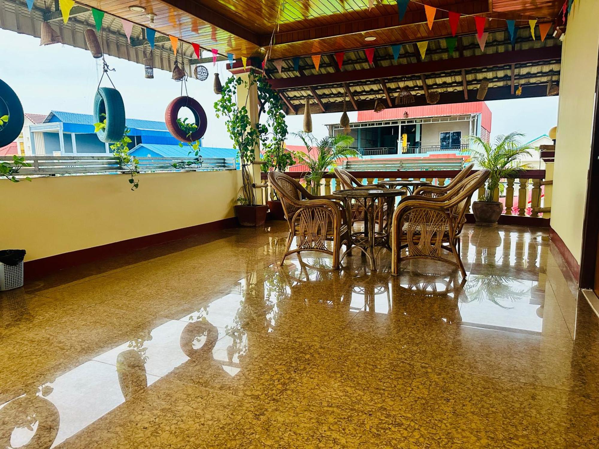 Savet Hostel Stoeng Treng Ngoại thất bức ảnh